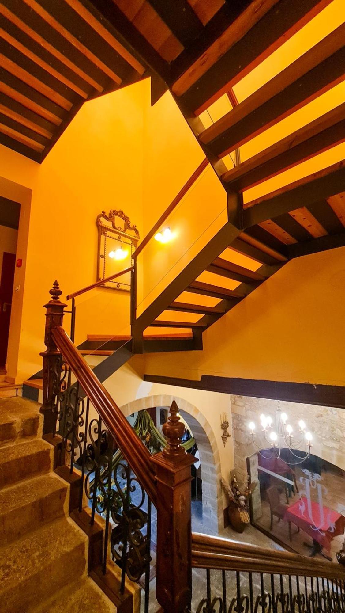 Hotel De La Villa Rubielos De Mora Exteriör bild