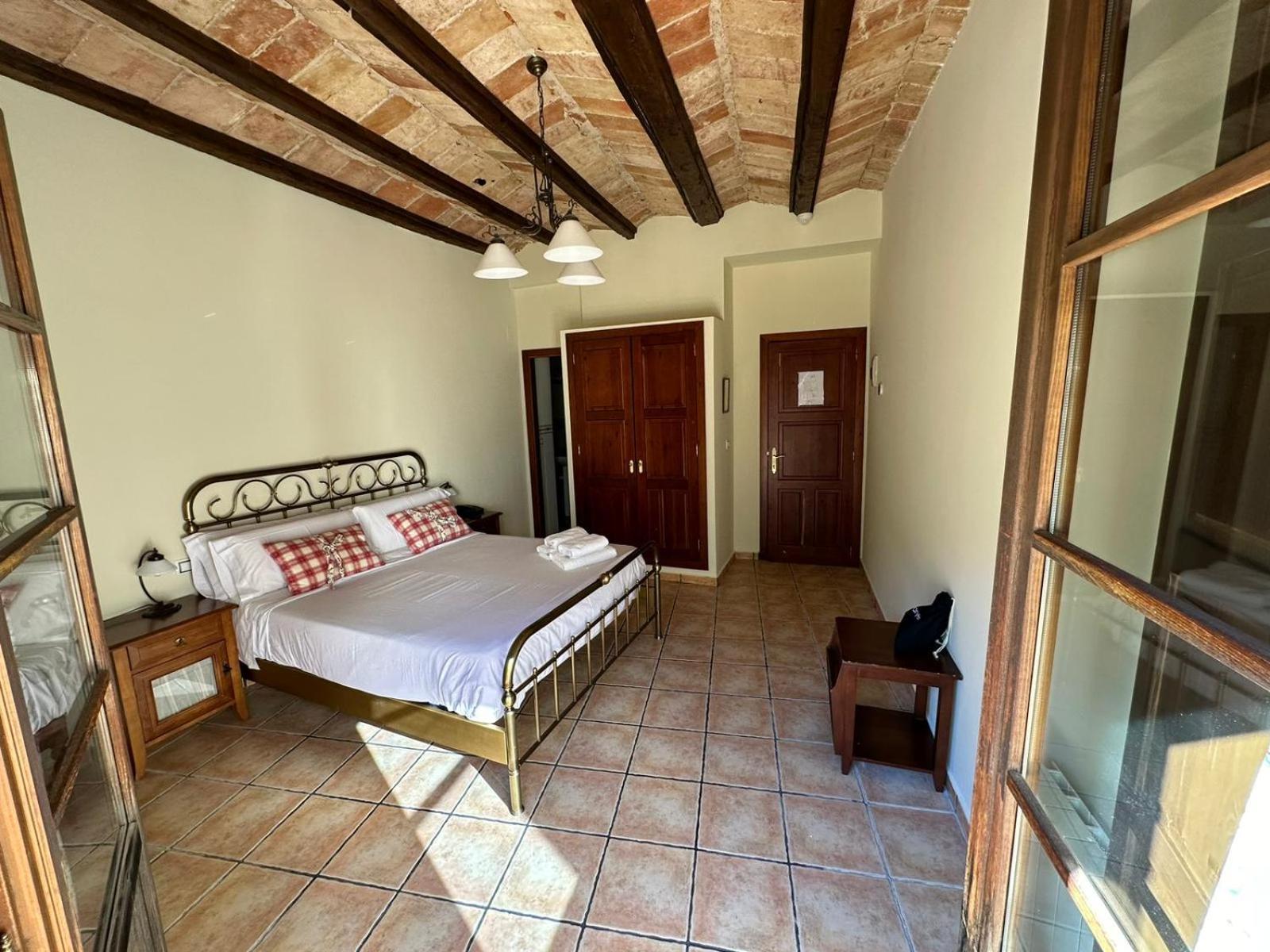 Hotel De La Villa Rubielos De Mora Exteriör bild